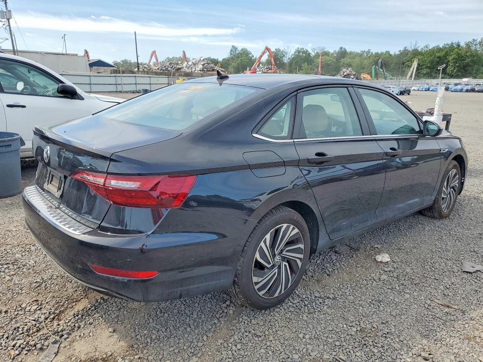 67043216 :رقم المزاد ، 3VWE57BU5MM040719 vin ، 2021 Volkswagen Jetta مزاد بيع