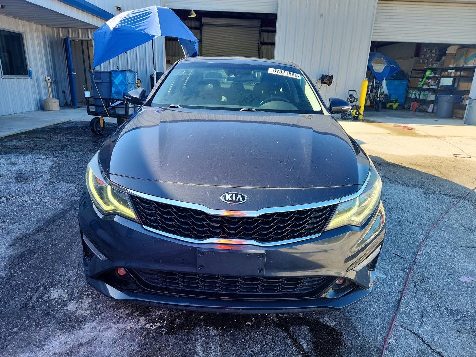 2019 Kia Optima მანქანა იყიდება აუქციონზე, vin: 5XXGT4L33KG327819, აუქციონის ნომერი: 67321896