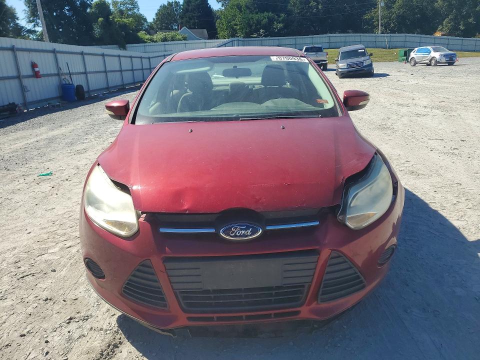 70700936 :رقم المزاد ، 1FADP3F26EL233805 vin ، 2014 Ford Focus مزاد بيع