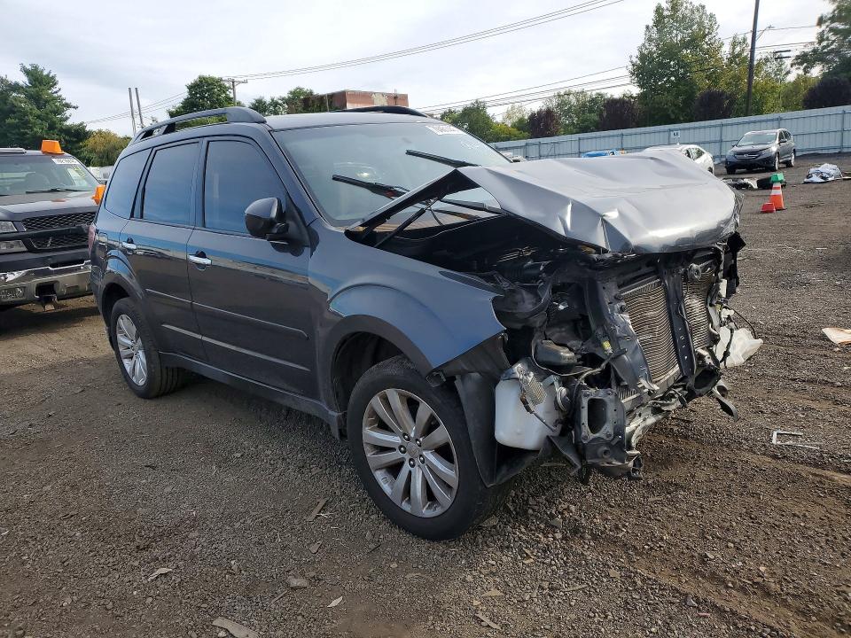 70461446 :رقم المزاد ، JF2SHADC4CH439253 vin ، 2012 Subaru Forester مزاد بيع