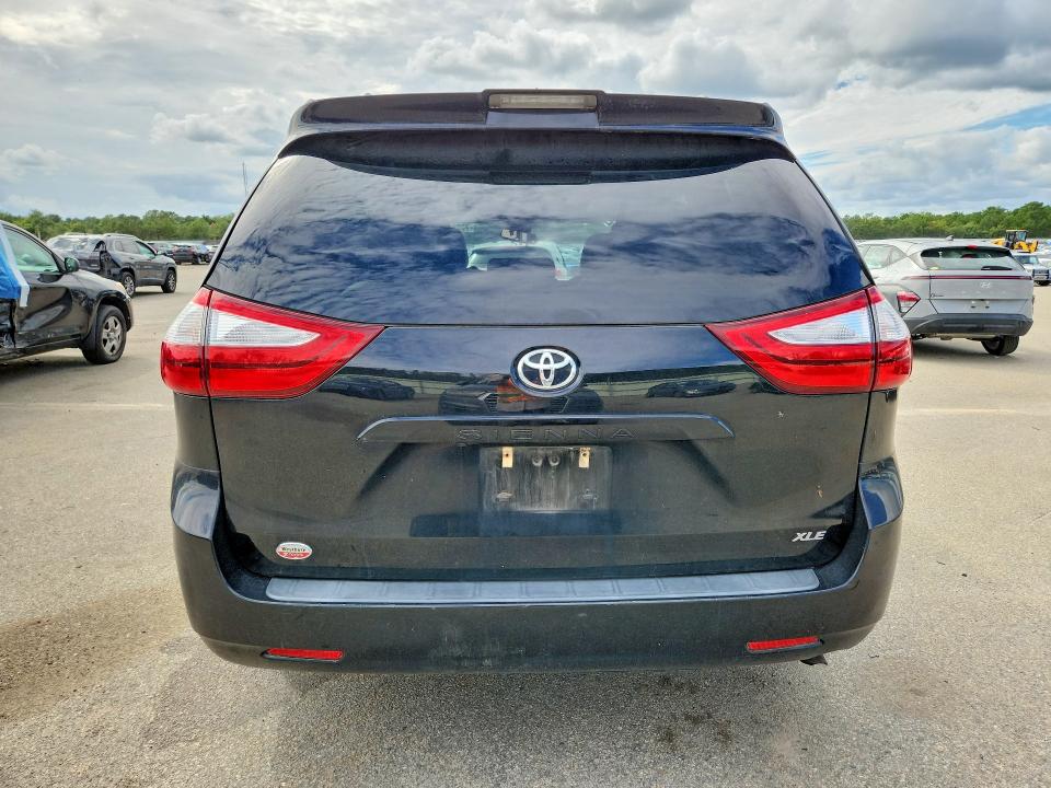 Продажа на аукционе авто 2018 Toyota Sienna, vin: 5TDYZ3DC0JS962022, номер лота: 70033516