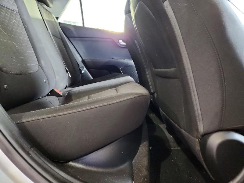 2018 Kia Rio მანქანა იყიდება აუქციონზე, vin: 3KPA24AB0JE068247, აუქციონის ნომერი: 65793406