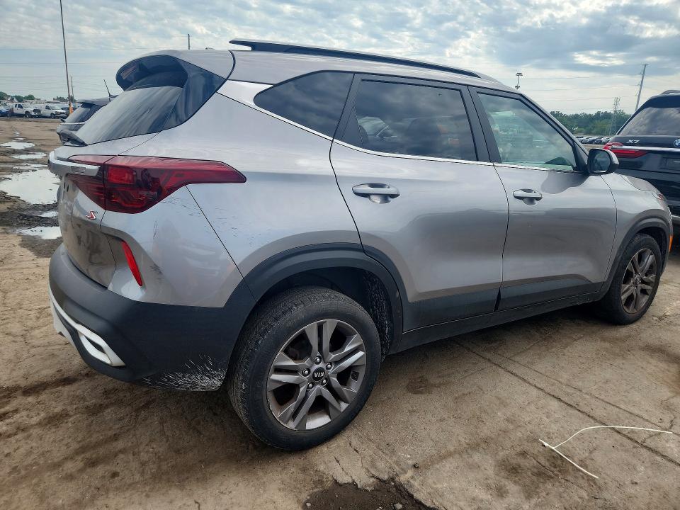 67478916 :رقم المزاد ، KNDEU2AA1M7104944 vin ، 2021 Kia Seltos مزاد بيع