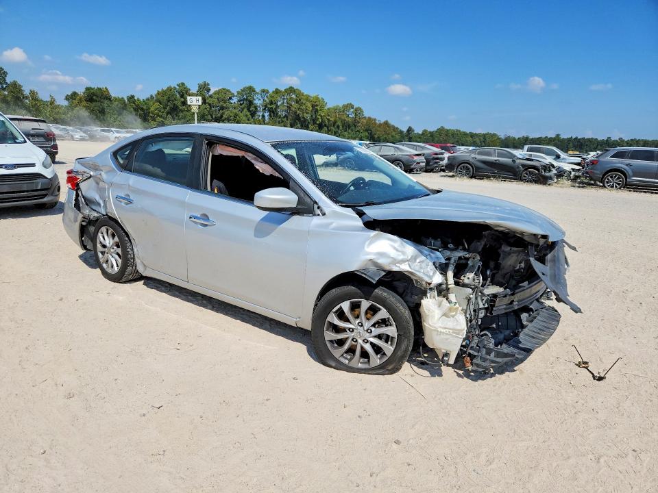 70331056 :رقم المزاد ، 3N1AB7AP5KL604798 vin ، 2019 Nissan Sentra مزاد بيع