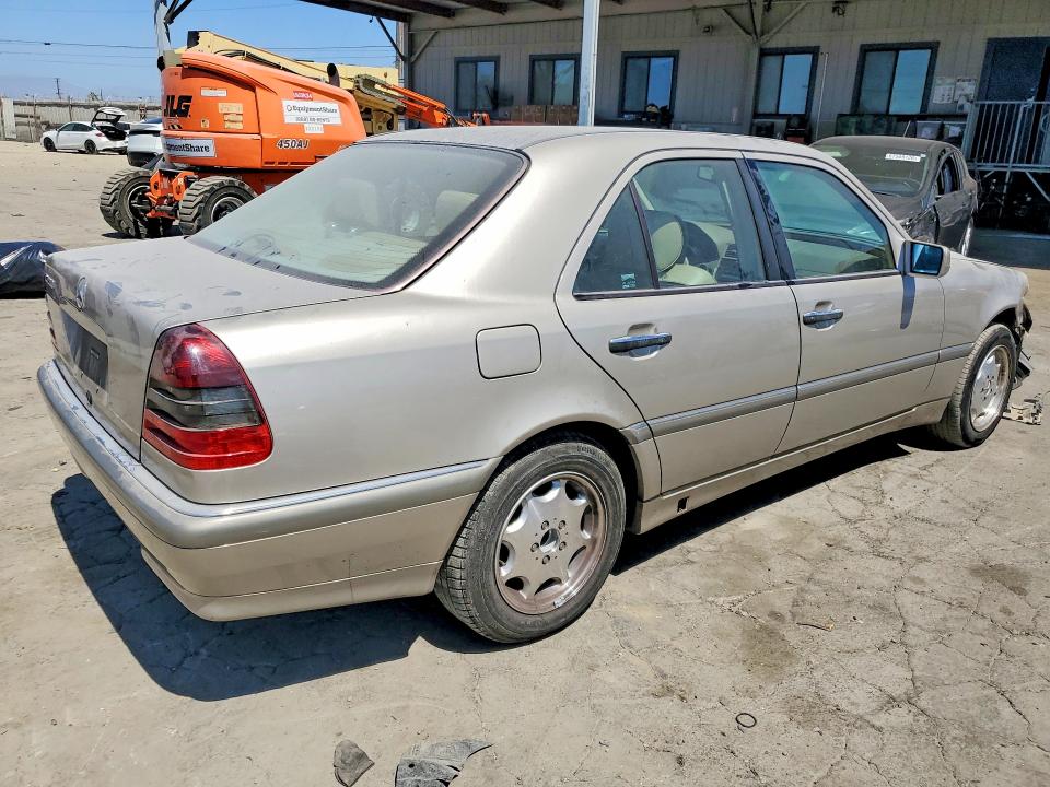 67464646 :رقم المزاد ، WDBHA23GXWA638746 vin ، 1998 Mercedes-benz C مزاد بيع