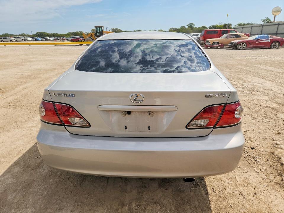 68622816 :رقم المزاد ، JTHBF30G925000766         vin ، 2002 Lexus Es مزاد بيع