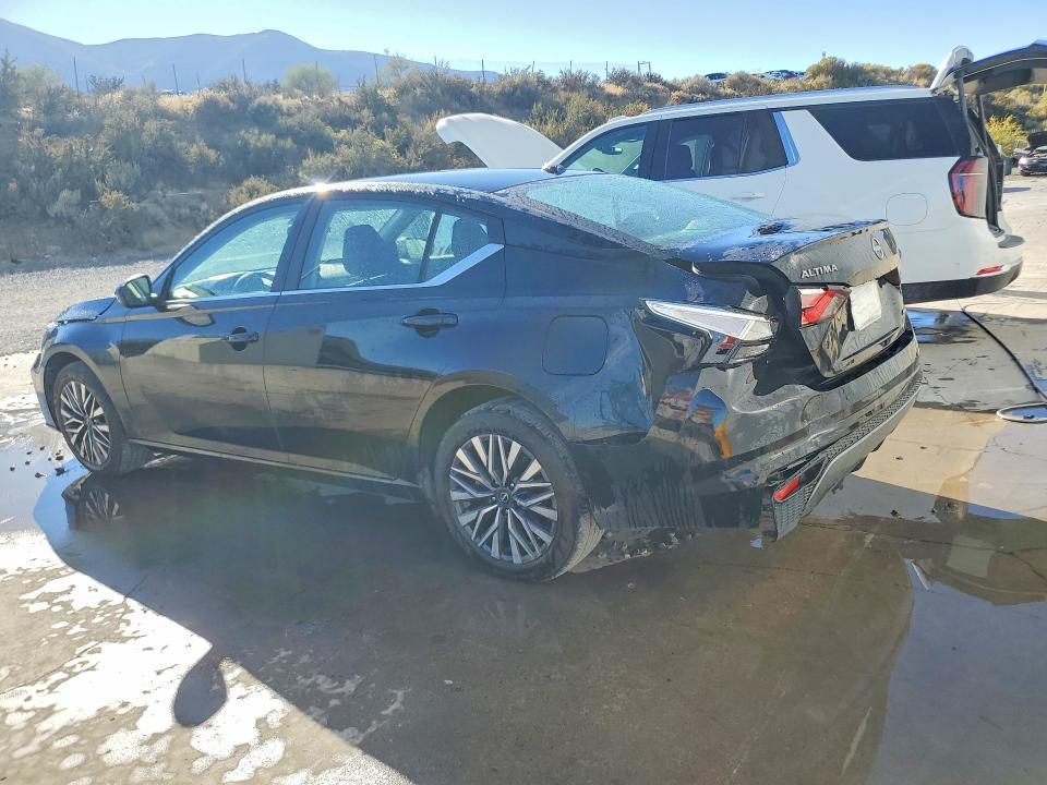 71004086 :رقم المزاد ، 1N4BL4DW8TN317110 vin ، 2026 Nissan Altima مزاد بيع