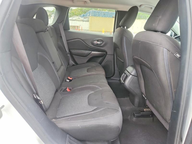 69185116 :رقم المزاد ، 1C4PJMCB9LD570530 vin ، 2020 Jeep Cherokee مزاد بيع