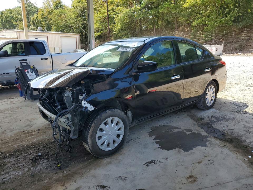 69388576 :رقم المزاد ، 3N1CN7AP5KL825947 vin ، 2019 Nissan Versa مزاد بيع