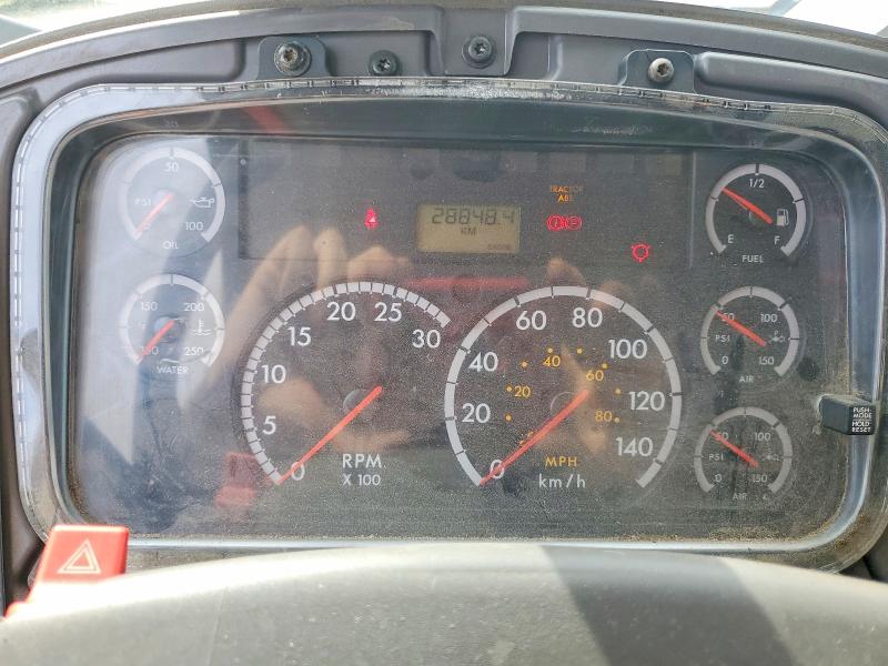 Продажа на аукционе авто 2005 Freightliner M2, vin: 1FVHC7CVX5HU09596, номер лота: 63025736
