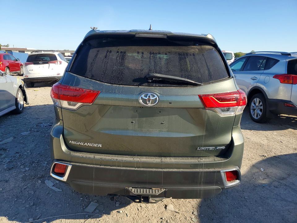 Продаж на аукціоні авто 2017 Toyota Highlander, vin: 5TDDZRFHXHS439482, номер лоту: 70750026