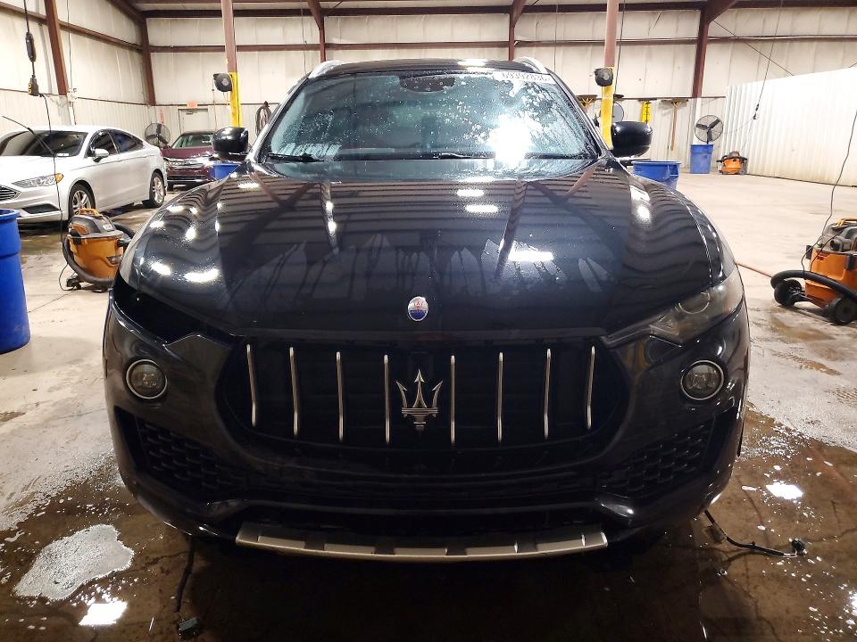 2017 Maserati Levante მანქანა იყიდება აუქციონზე, vin: ZN661XUL2HX250703, აუქციონის ნომერი: 69392836