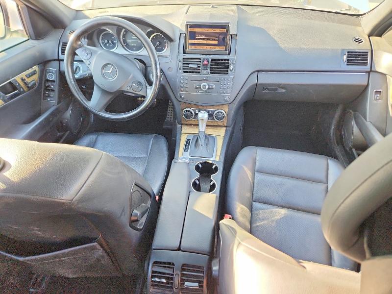 71035526 :رقم المزاد ، WDDGF56X99R050795 vin ، 2009 Mercedes-benz C مزاد بيع