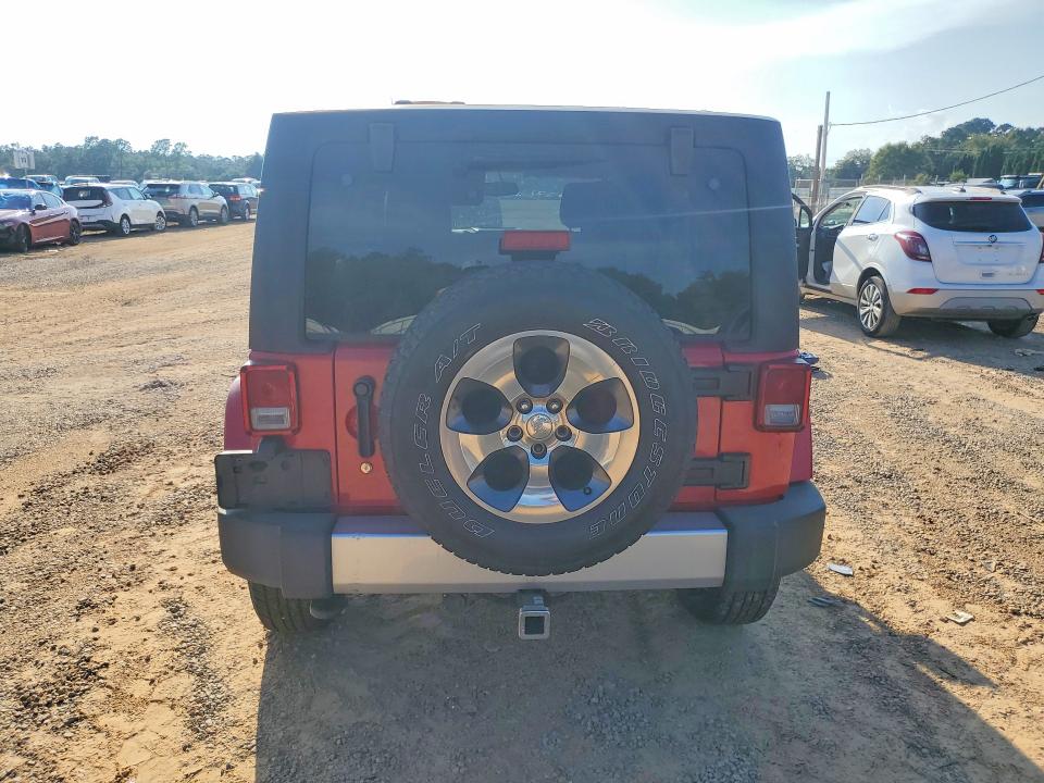 69737786 :رقم المزاد ، 1C4BJWEG6EL219968 vin ، 2014 Jeep Wrangler Unlimited مزاد بيع