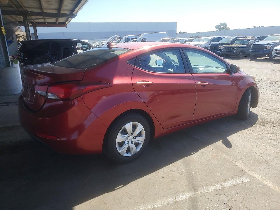 Aukcja sprzedaży 2016 Hyundai Elantra, vin: 5NPDH4AE9GH739599, numer aukcji: 70104686