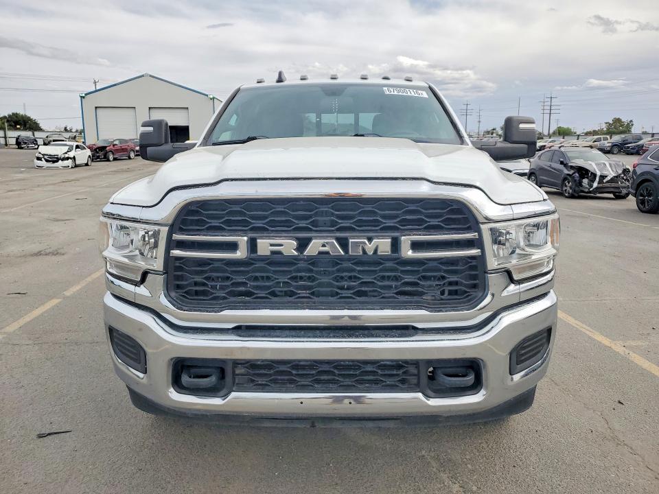 67900116 :رقم المزاد ، 3C63RRGL7PG552275 vin ، 2023 Ram 3500 مزاد بيع