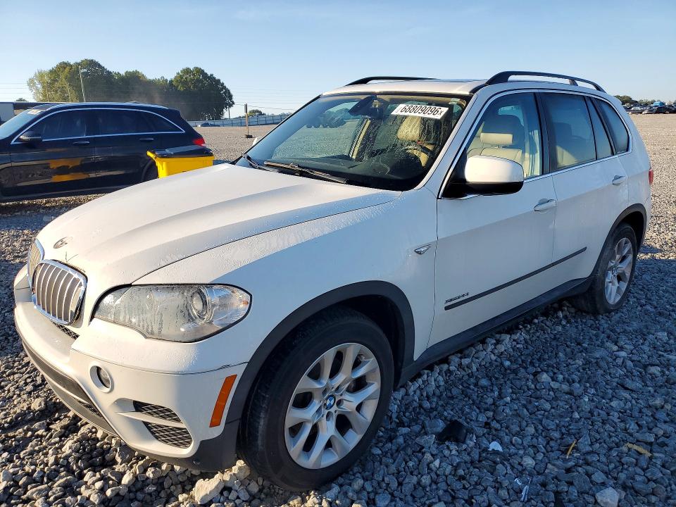 68809096 :رقم المزاد ، 5UXZV4C55D0B17393 vin ، 2013 Bmw X5 مزاد بيع