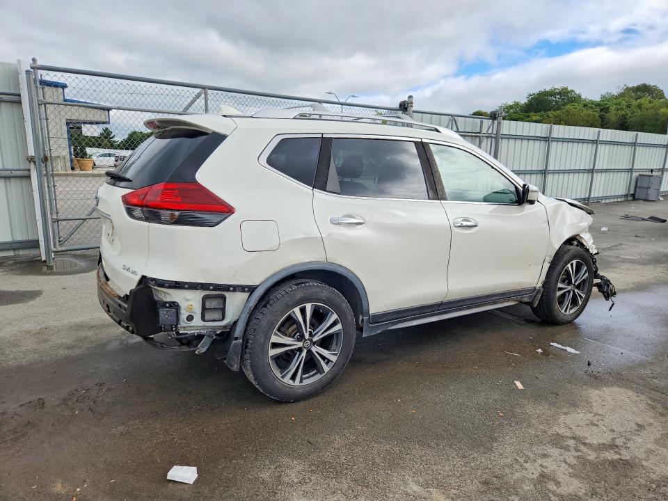 2020 Nissan Rogue მანქანა იყიდება აუქციონზე, vin: JN8AT2MV5LW106396, აუქციონის ნომერი: 69576816
