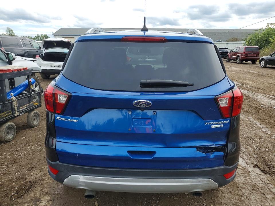Продажа на аукционе авто 2019 Ford Escape, vin: 1FMCU9J90KUC50557, номер лота: 69667896