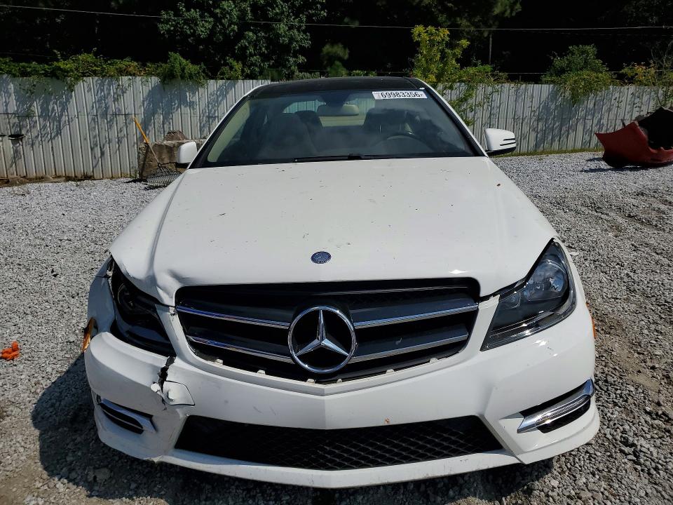 Продажа на аукционе авто 2014 Mercedes-benz C, vin: WDDGJ4HB7EG183569, номер лота: 69983356