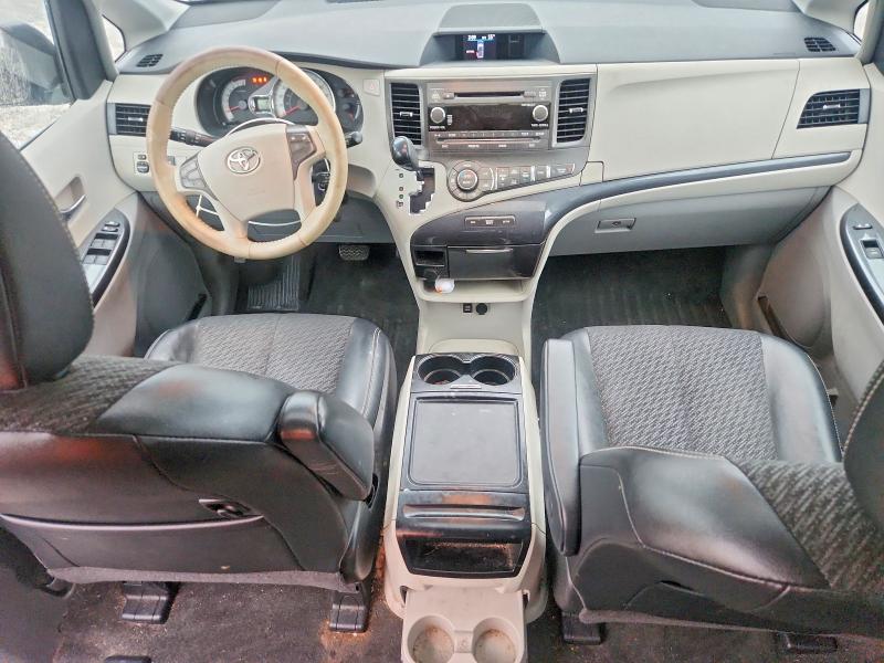 Продаж на аукціоні авто 2012 Toyota Sienna, vin: 5TDXK3DC1CS243977, номер лоту: 69512526