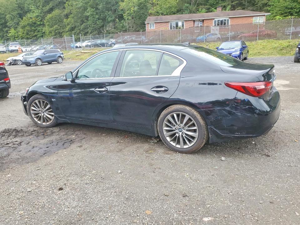 70447366 :رقم المزاد ، JN1EV7AP8JM350985 vin ، 2018 Infiniti Q50 مزاد بيع