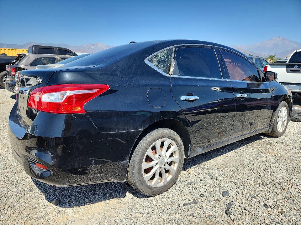 Продаж на аукціоні авто 2018 Nissan Sentra, vin: 3N1AB7AP8JY229247, номер лоту: 68328266