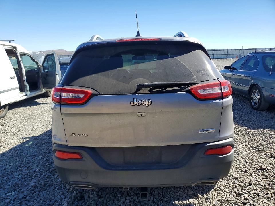 70641676 :رقم المزاد ، 1C4PJMCS2GW218335 vin ، 2016 Jeep Cherokee مزاد بيع