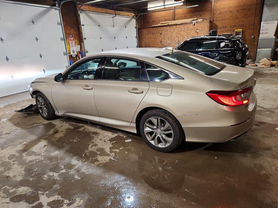 67280716 :رقم المزاد ، 1HGCV1F1XJA090159 vin ، 2018 Honda Accord مزاد بيع
