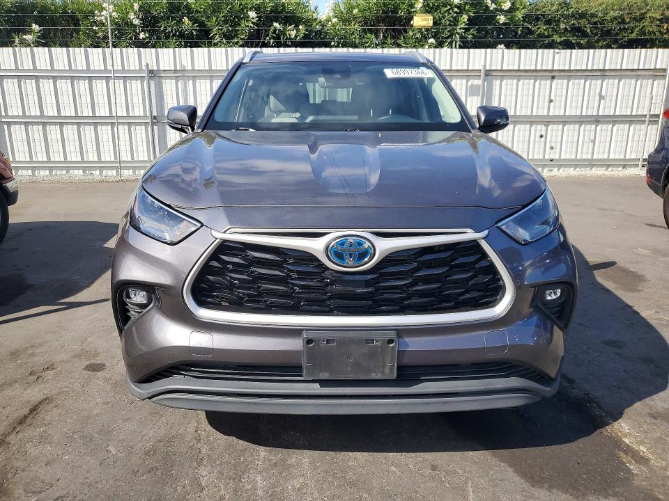 2022 Toyota Highlander Hybrid მანქანა იყიდება აუქციონზე, vin: 5TDGARAH7NS515408, აუქციონის ნომერი: 68997366