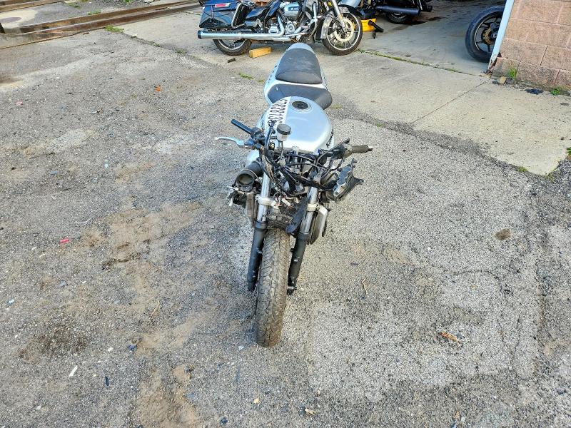 67838136 :رقم المزاد ، JKAZX4J106A060472 vin ، 2006 Kawasaki Zx600 مزاد بيع