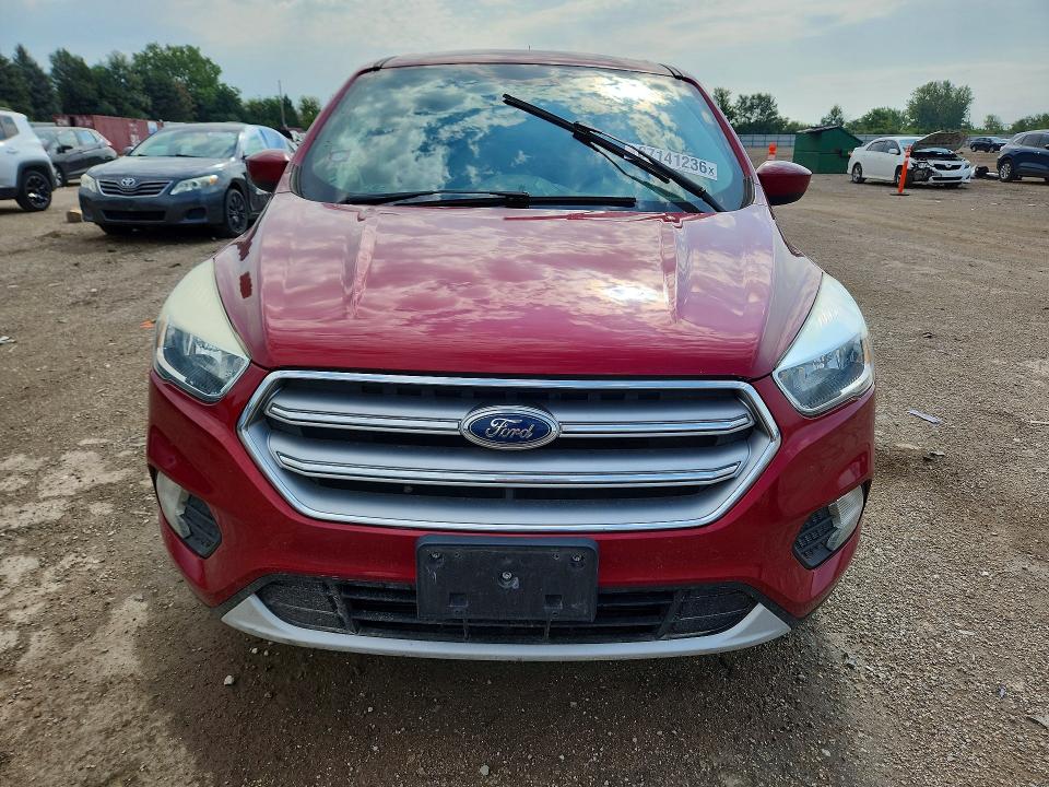 2017 Ford Escape მანქანა იყიდება აუქციონზე, vin: 1FMCU9GD8HUB86580, აუქციონის ნომერი: 67141236