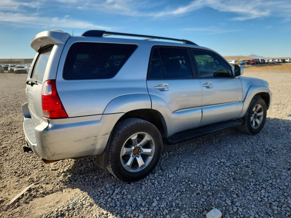 70230446 :رقم المزاد ، JTEBT17R678040245 vin ، 2007 Toyota 4runner مزاد بيع
