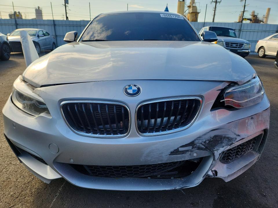 66861766 :رقم المزاد ، WBA1J7C54GV360285 vin ، 2016 Bmw M235i مزاد بيع
