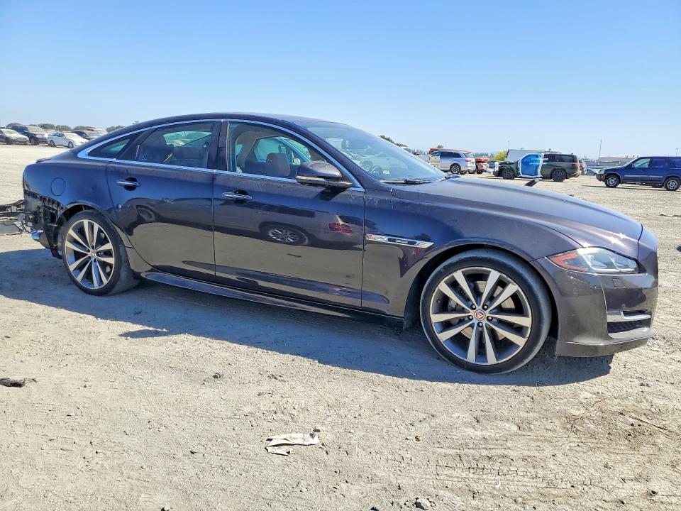 Aukcja sprzedaży 2016 Jaguar Xj, vin: SAJWJ1CD1G8V98270, numer aukcji: 71071226
