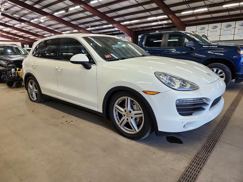 70686746 :رقم المزاد ، WP1AB2A23CLA44859 vin ، 2012 Porsche Cayenne مزاد بيع