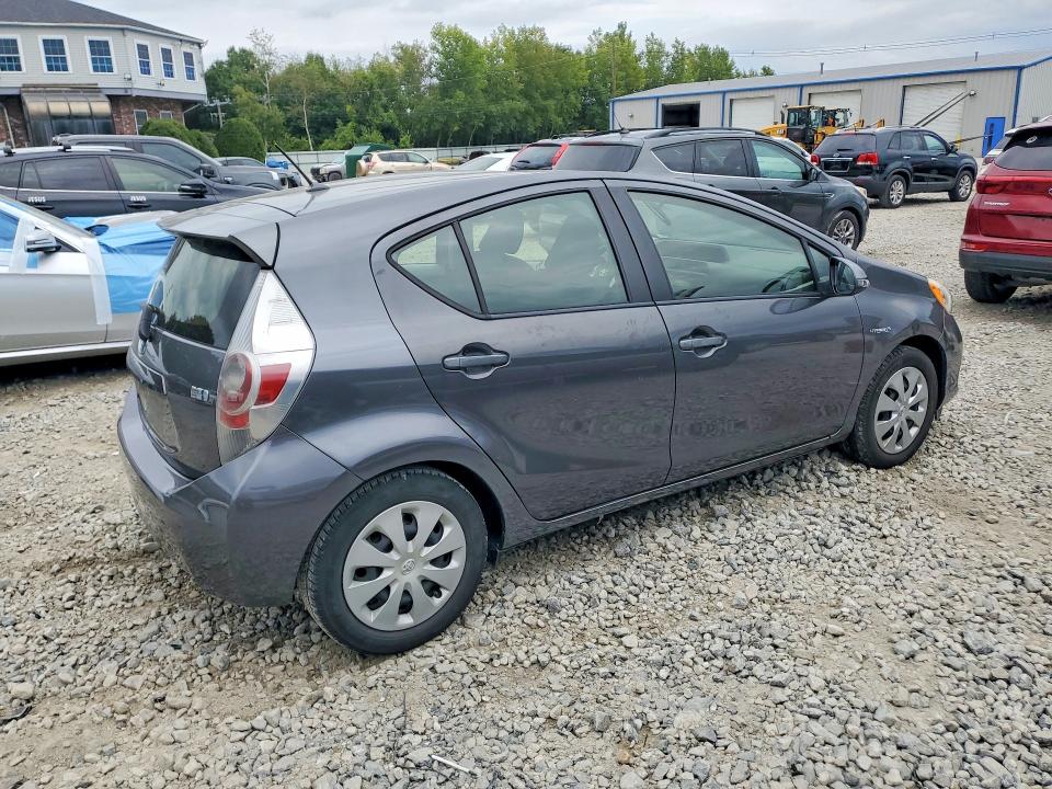2014 Toyota Prius C მანქანა იყიდება აუქციონზე, vin: JTDKDTB39E1572479, აუქციონის ნომერი: 69703656
