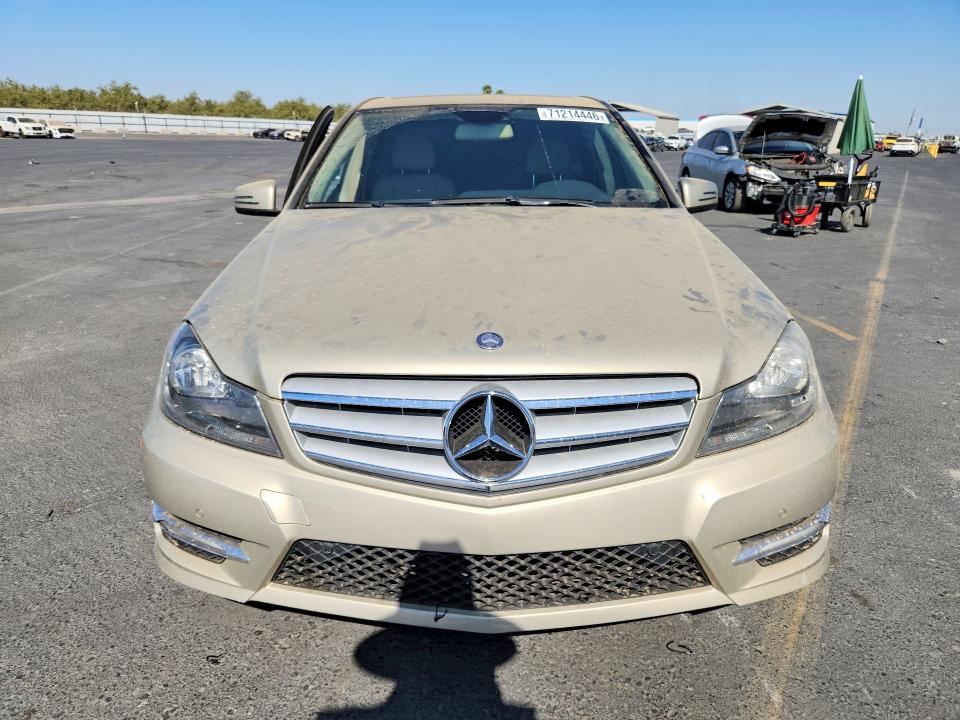 2012 Mercedes-benz C მანქანა იყიდება აუქციონზე, vin: WDDGF8BB6CF863189, აუქციონის ნომერი: 71214446