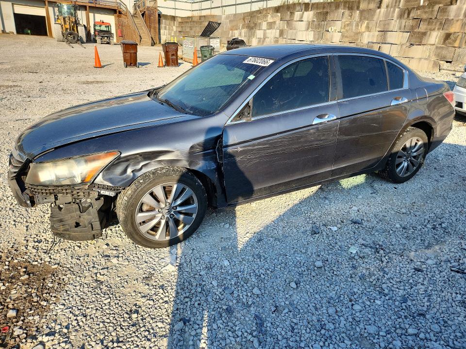 67602066 :رقم المزاد ، 1HGCP3F85CA024060 vin ، 2012 Honda Accord مزاد بيع