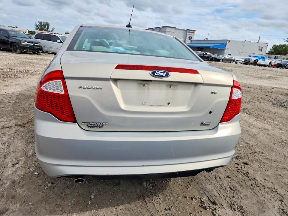 71262796 :رقم المزاد ، 3FAHP0HG2AR214320 vin ، 2010 Ford Fusion مزاد بيع