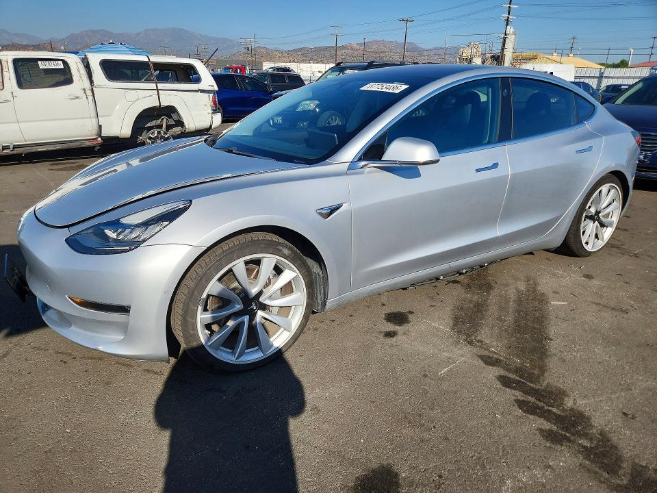 Продаж на аукціоні авто 2018 Tesla Model 3, vin: 5YJ3E1EB7JF069172, номер лоту: 67753486