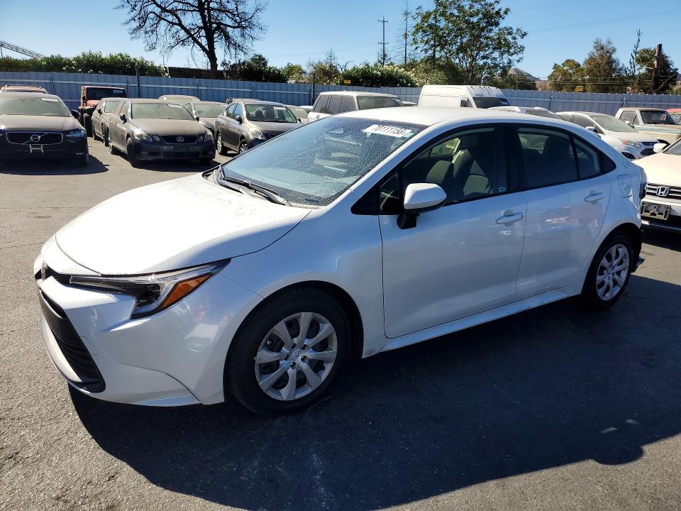 70111156 :رقم المزاد ، JTDBCMFE4T3134667 vin ، 2026 Toyota Corolla Hybrid مزاد بيع