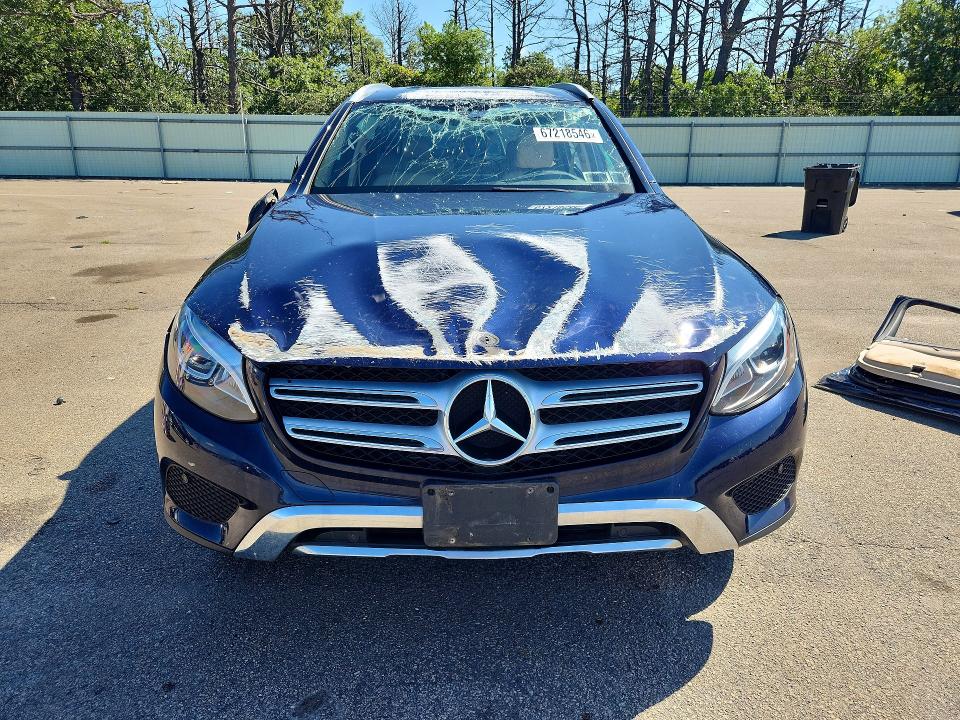 67218546 :رقم المزاد ، WDC0G4KB2JF428324 vin ، 2018 Mercedes-benz Glc مزاد بيع