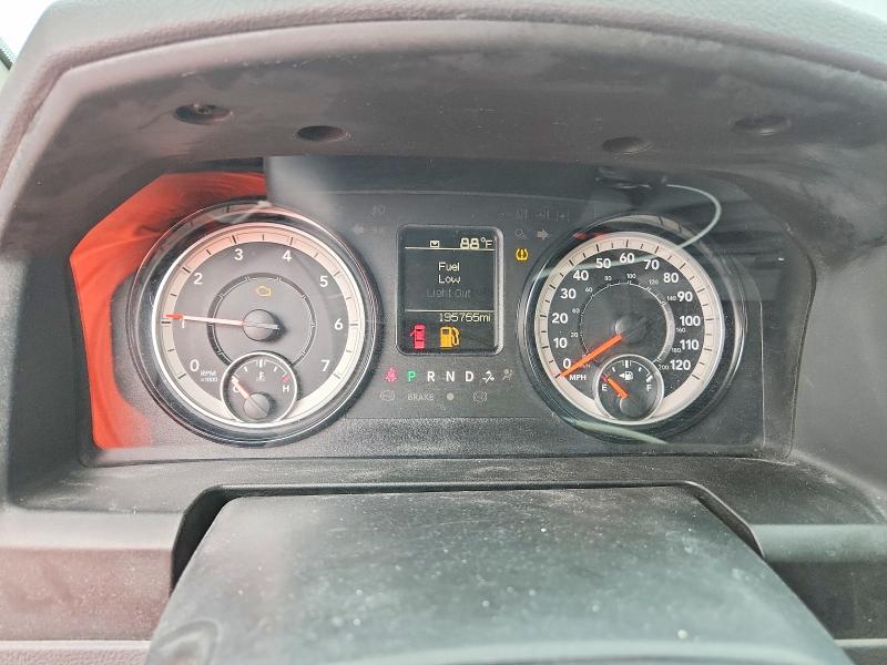 68689866 :رقم المزاد ، 1C6RR6FG1KS711113 vin ، 2019 Ram 1500 Classic مزاد بيع