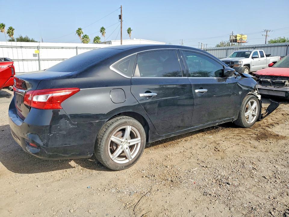 68833996 :رقم المزاد ، 3N1AB7AP3HY296557 vin ، 2017 Nissan Sentra مزاد بيع
