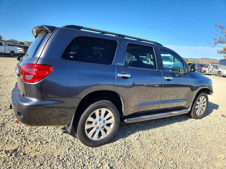 68447996 :رقم المزاد ، 5TDJY5G13HS150170 vin ، 2017 Toyota Sequoia مزاد بيع