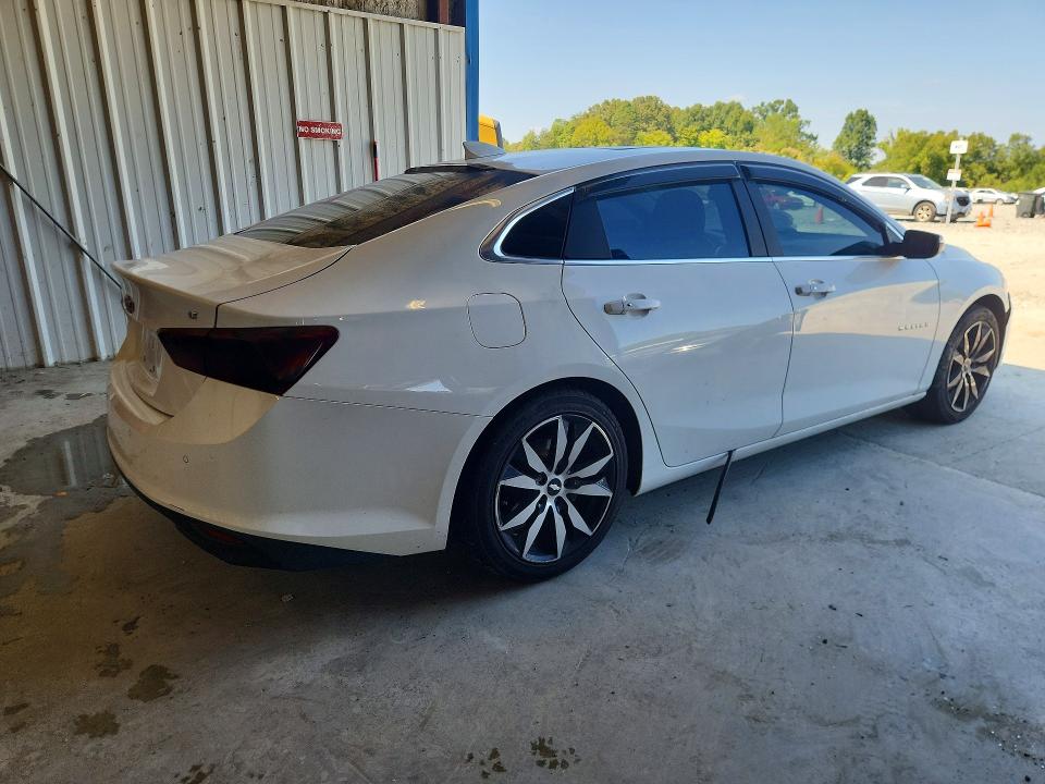 69031786 :رقم المزاد ، 1G1ZE5ST5HF216229 vin ، 2017 Chevrolet Malibu مزاد بيع