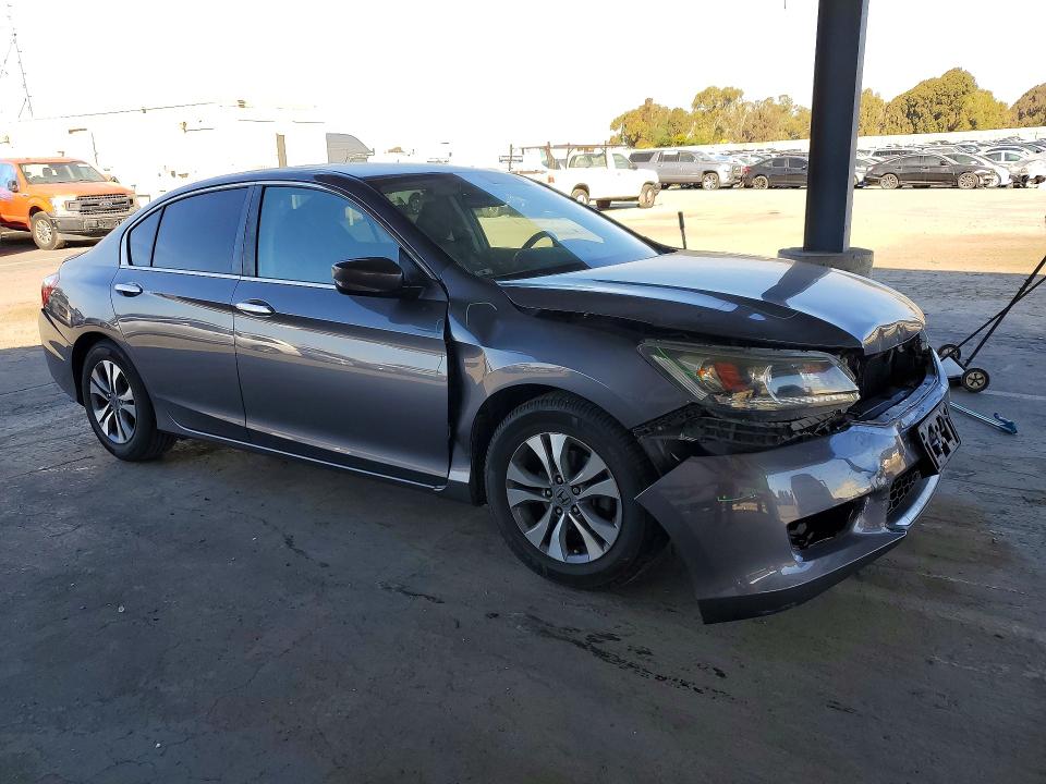 70526376 :رقم المزاد ، 1HGCR2F37FA260688 vin ، 2015 Honda Accord مزاد بيع