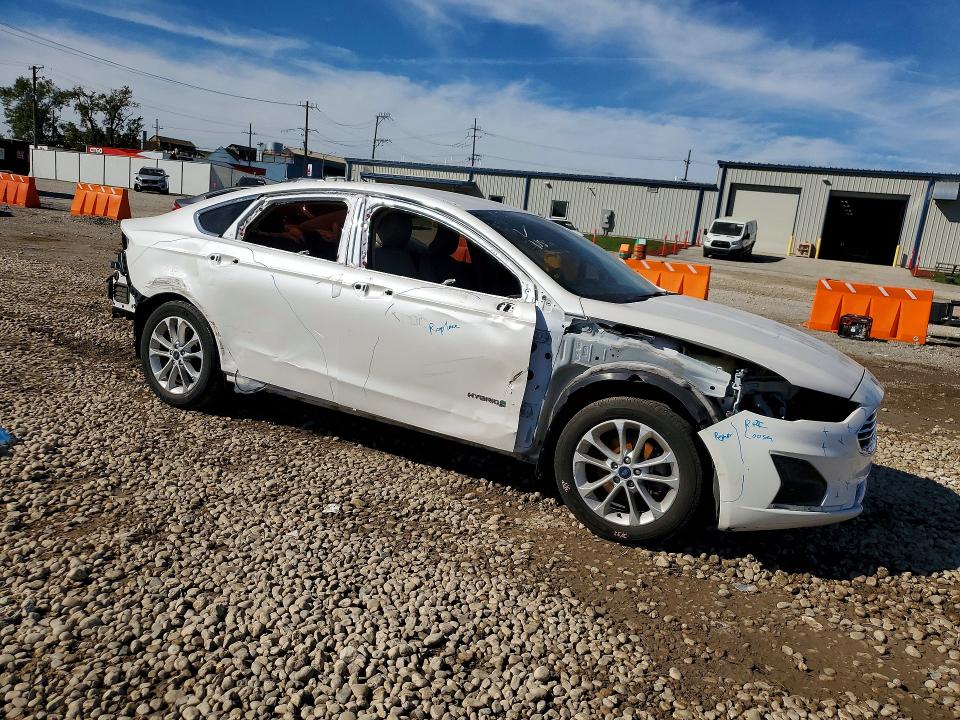 Продажа на аукционе авто 2019 Ford Fusion, vin: 3FA6P0MU9KR235461, номер лота: 68250556