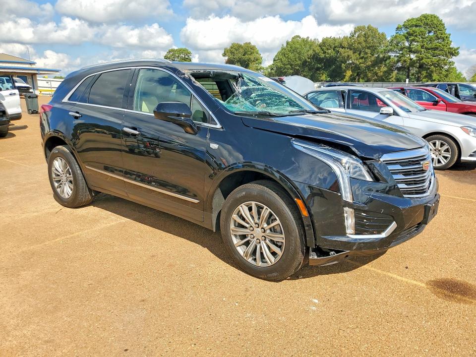 68337066 :رقم المزاد ، 1GYKNBRS8HZ225519 vin ، 2017 Cadillac Xt5 مزاد بيع